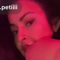 ellapetiii Nude