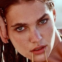 Emily Bruni Nude