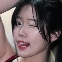 Emily Hung Nude