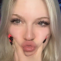 emily.schwarz Nude