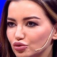 Esra Ezmeci Nude