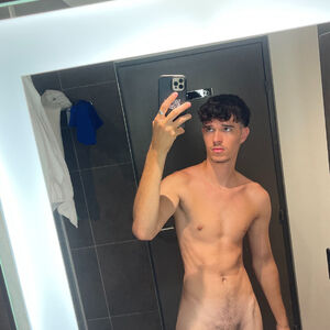 esteban_hots Nude