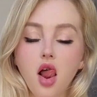 Evie Lee Mikomin Nude