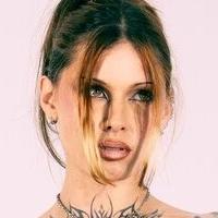 Fiahmiau Nude