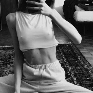 fitcamineko Nude