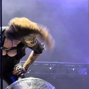 floor_jansen_official Nude