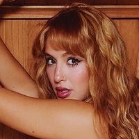 Flor Vigía Nude