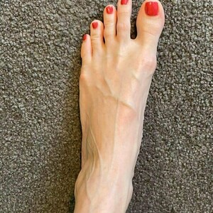 fridayfancyfeet Nude
