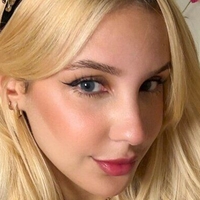 Gabriela Dutra cosplayer Nude