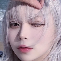 ginis2 Nude