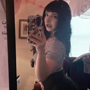 Gothnips Nude
