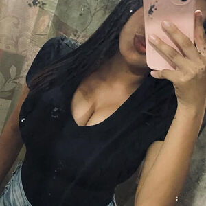 hernandez_sari_ Nude
