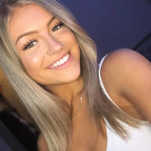 Holly Cloar Nude