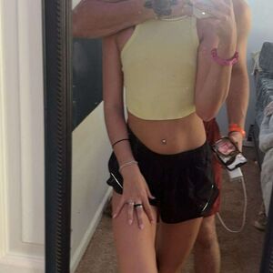Hotmessexpress23 Nude