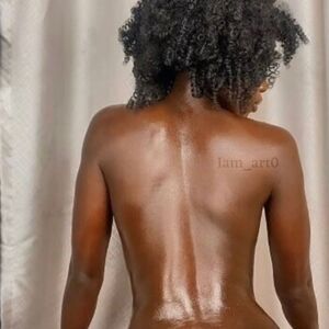 iam_art0 Nude