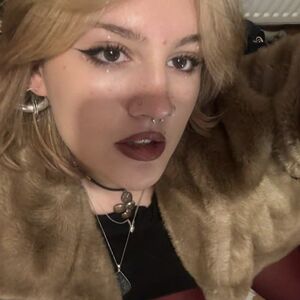 idkloulou Nude