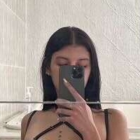 ikaarito Nude