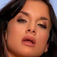 Isabella Hill Nude