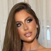 Isabella Nogueira Nude