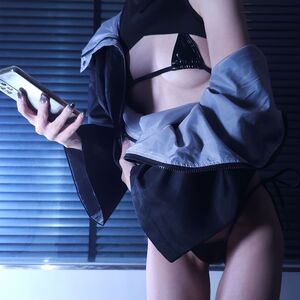 Ishynya Nude