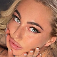 isizzu Nude