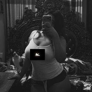iwillmakeoutwityourmom Nude