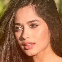 Jannat Zubair Nude