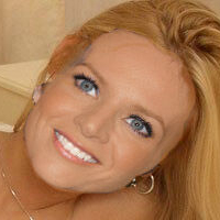 Jessalyn Gilsig Nude