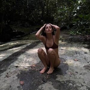 Julia Dalavia Nude