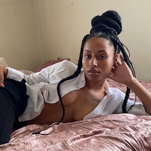 Kadabaylor Nude