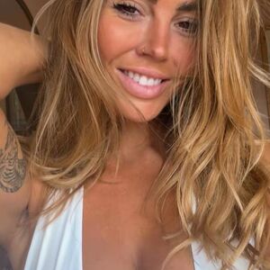 Kate Carter-larg Nude