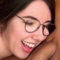 Kennst jemand sie? Nude
