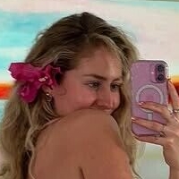 kikirvr Nude