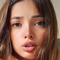 kira_hugo Nude