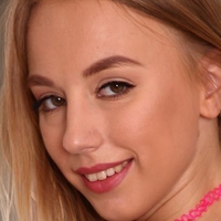 Kira Thorn Nude