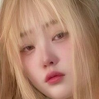 Kratui Zaza Nude
