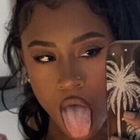 Kwhxte Nude