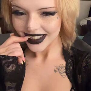 l4n1.1n4l Nude