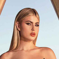 La Divine Nude