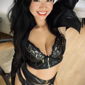 Lady Tyra Nude