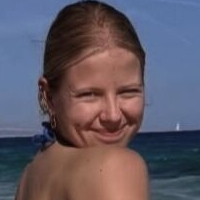 Lara Kuhl Nude