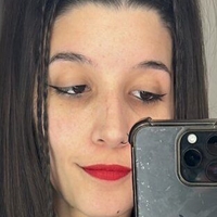 larabroin Nude