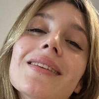laroli25 Nude