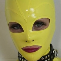latex camille Nude