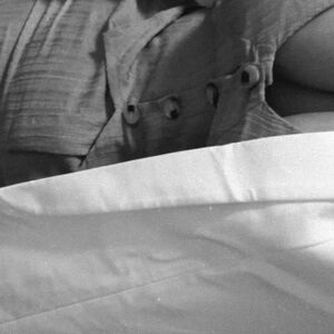 laura_08642 Nude