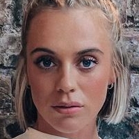 Laura Crane Nude