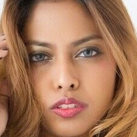 Laura Patricia Chandran Nude