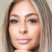 Laura Therios Nude
