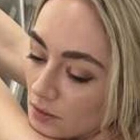 Lauriebestelite Nude