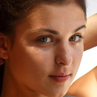 Leah Short Nude